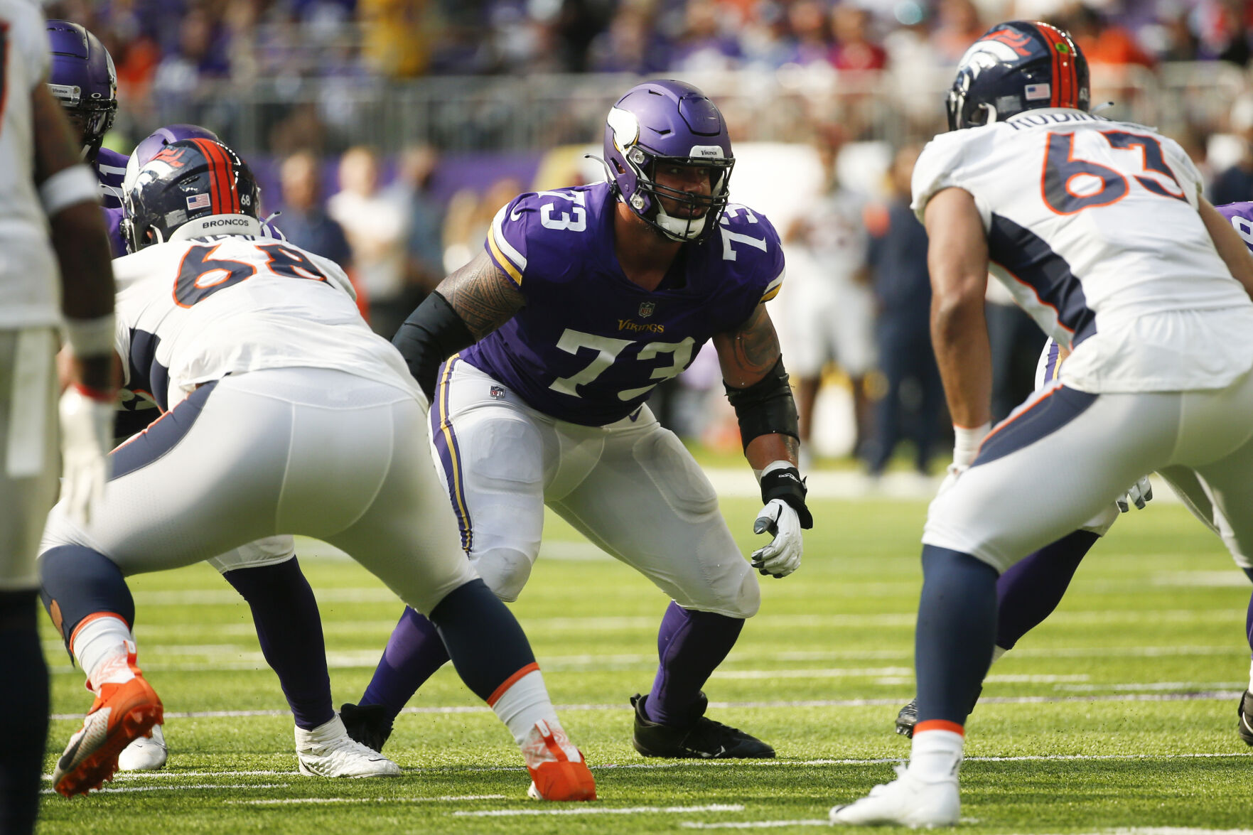 Broncos Vikings Football